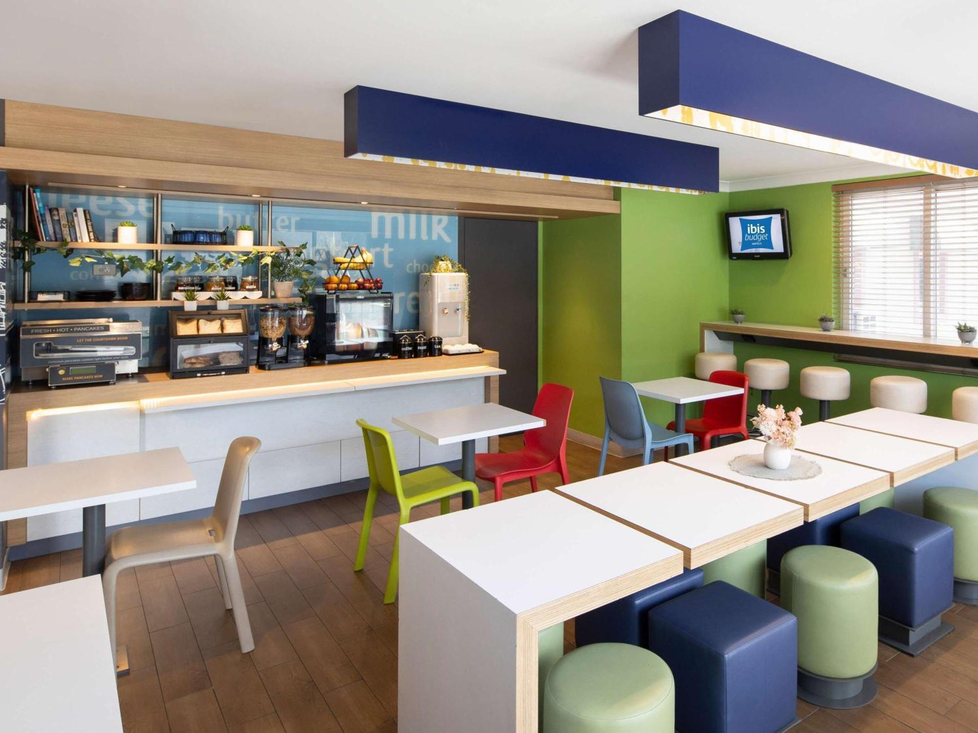 Ibis Budget - Casula Liverpool Exteriör bild