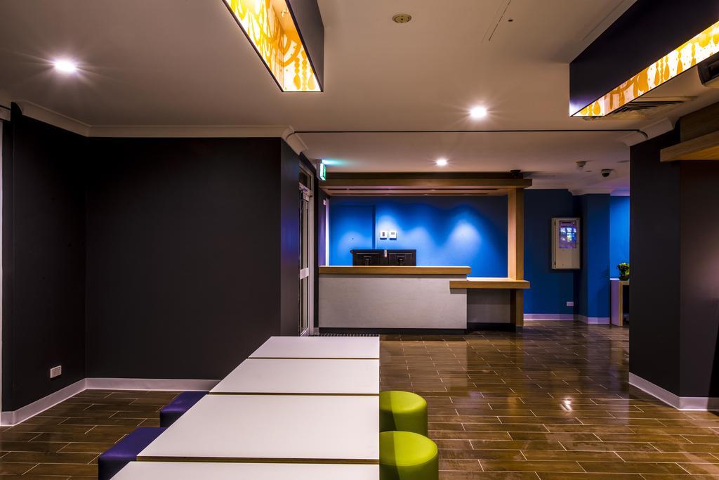 Ibis Budget - Casula Liverpool Exteriör bild