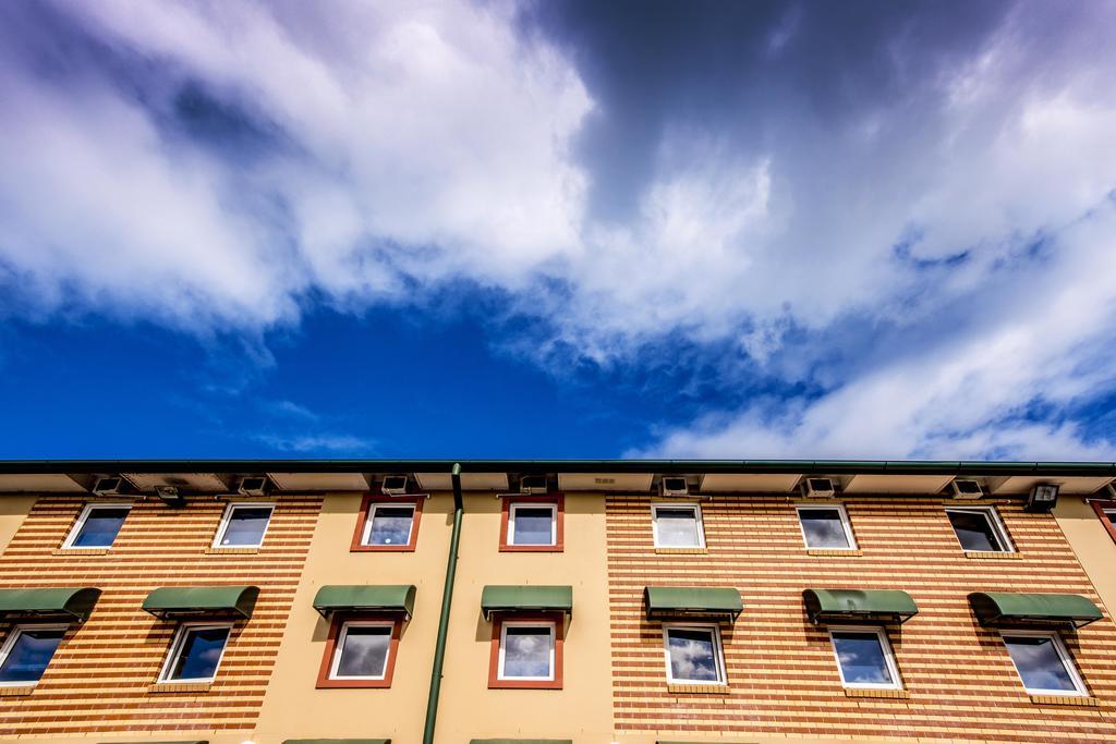 Ibis Budget - Casula Liverpool Exteriör bild