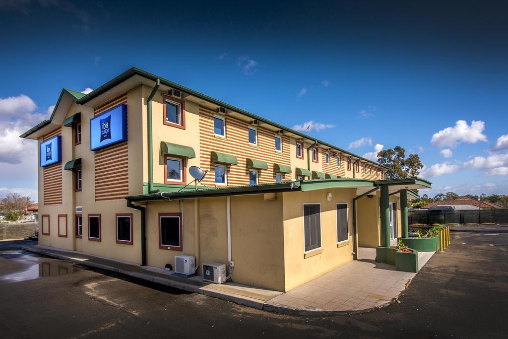 Ibis Budget - Casula Liverpool Exteriör bild