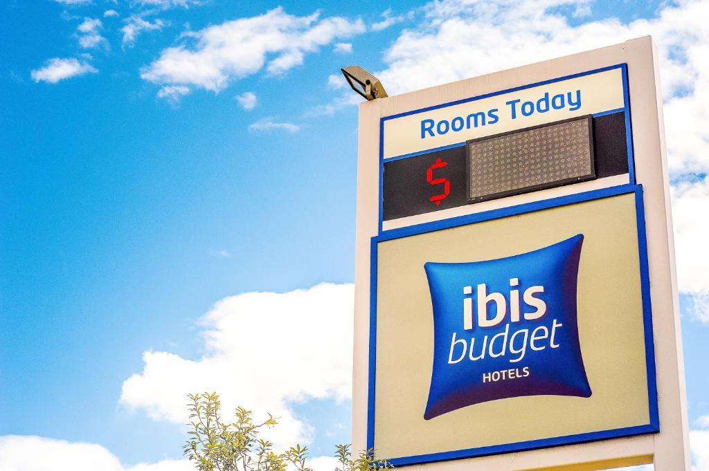 Ibis Budget - Casula Liverpool Exteriör bild