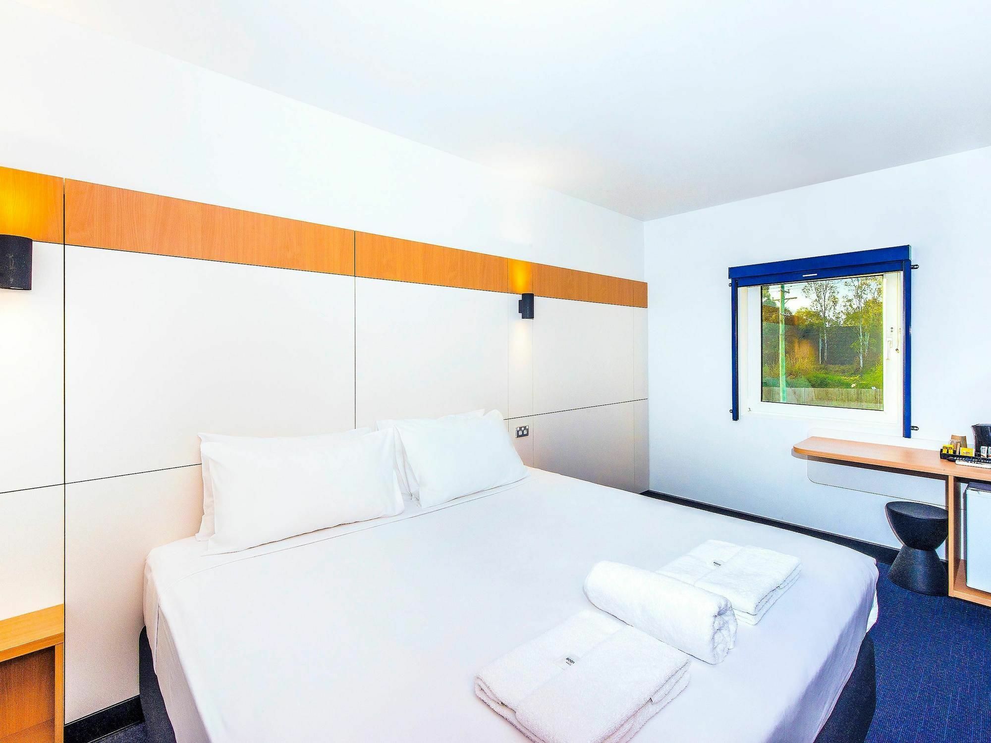 Ibis Budget - Casula Liverpool Exteriör bild