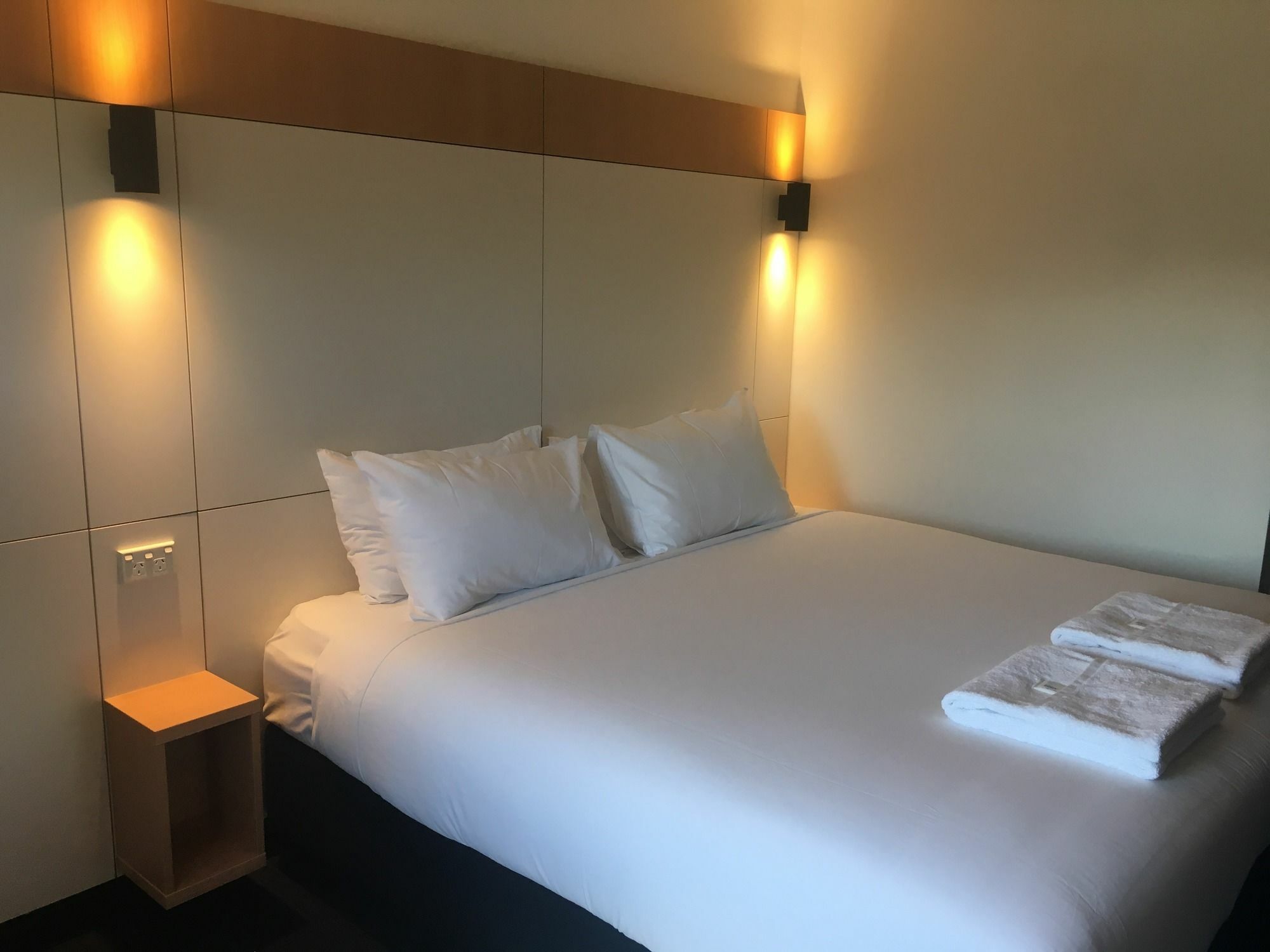Ibis Budget - Casula Liverpool Exteriör bild